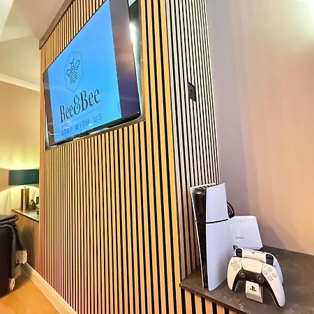 Ferienhaus Modern House Sleeps 6 *