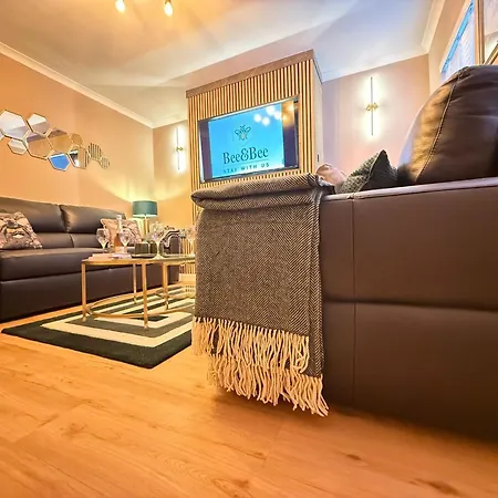 Modern House Sleeps 6 * Maryport